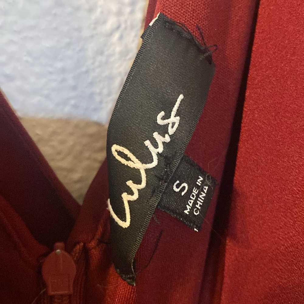 Lulus vneck tie side jumpsuit with pockets size small - Picture 4 of 7